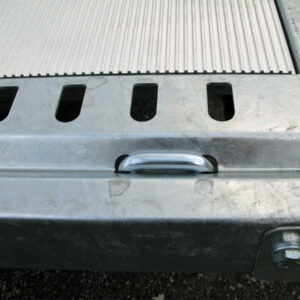 Humbaur Universal 3000 Seilwinde, Auffahrbohlen u Aluboden – Bild 6