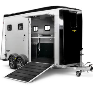 Humbaur Notos Xtra PRO 2700 Mannshohe Sattelkammer | Vielseitiges Raumkonzept – Bild 4