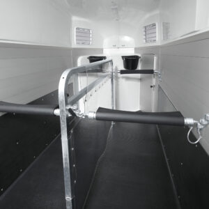 Humbaur Xanthos Aero 2700 Aerodynamischer Bug | EquiDrive® PLUS Fahrwerk – Bild 5