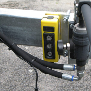 Unsinn UDK 3017-26-13 Stahlboden, E-Pumpe, 10 Zurrpins Spinlock – Bild 4