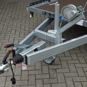 Unsinn UF 3617-18-13 Auffahrschienen und Winde – Bild 6