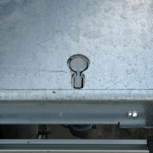 Unsinn UDK 3620-35-14 E-Pumpe, Stahlboden, 14 Zurrpins Spinlock – Bild 7